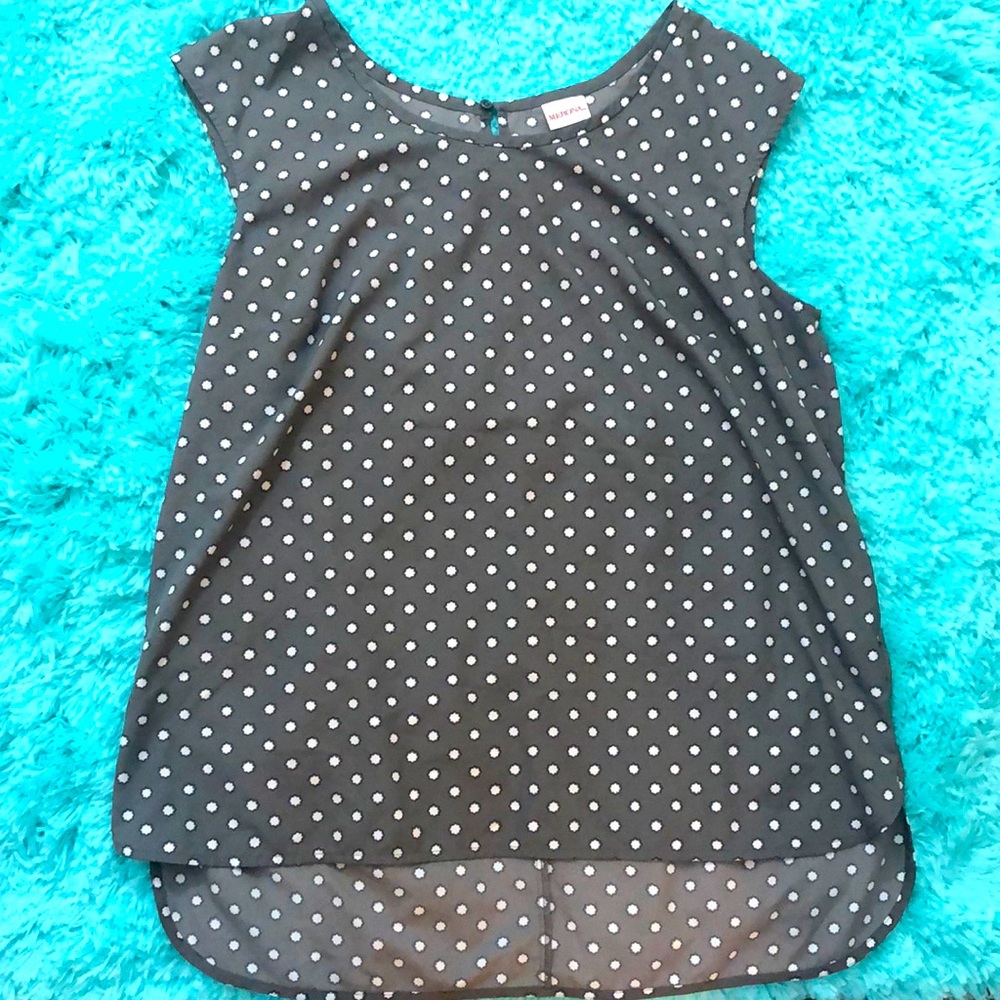 Cute Merona xl high low curve hem top
